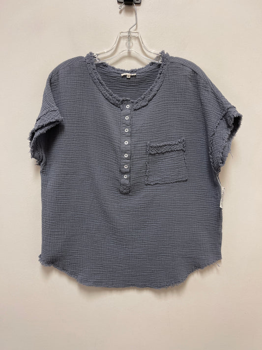 Top Short Sleeve By La Miel In Grey, Size: S