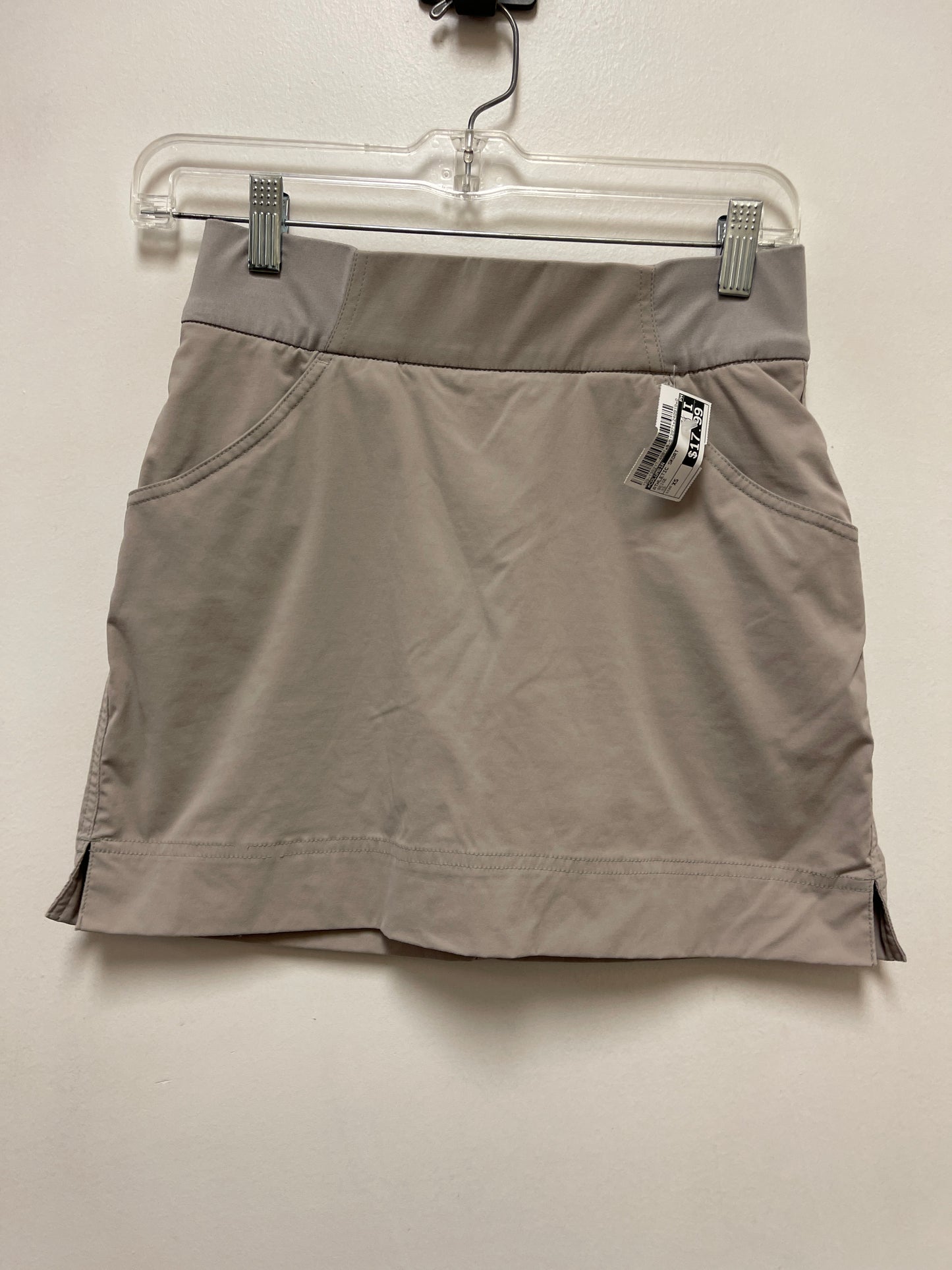 Athletic Skort By Columbia In Beige, Size: Xs