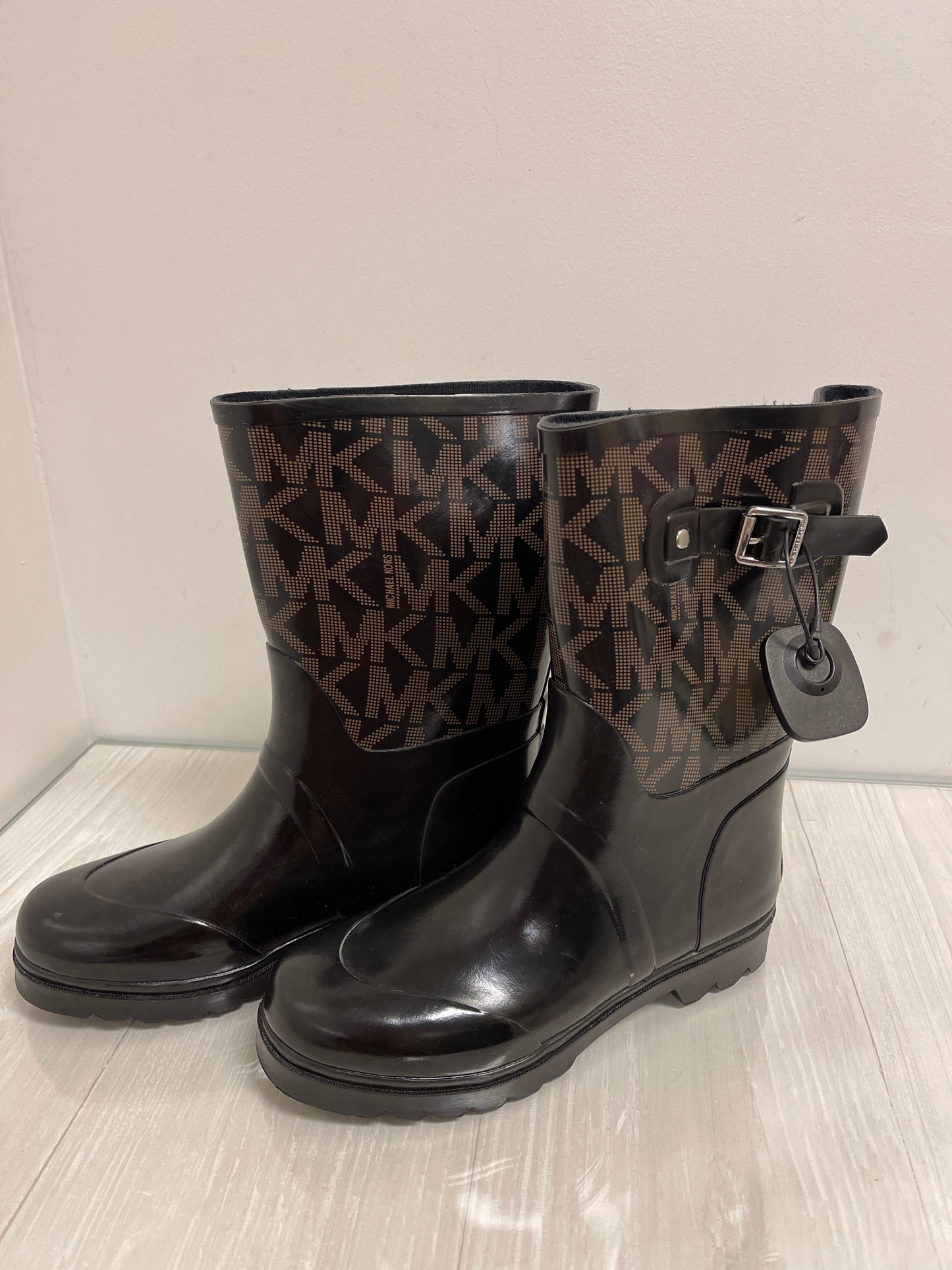 Boots Rain By Michael By Michael Kors In Black & Gold, Size: 8