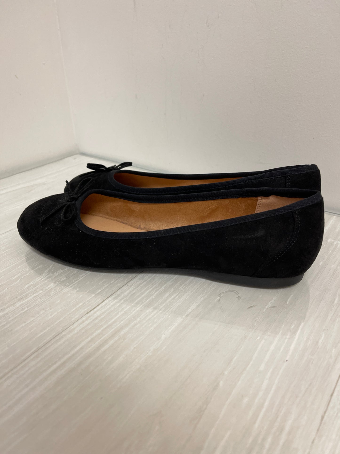 Shoes Flats By Xappeal In Black, Size: 11