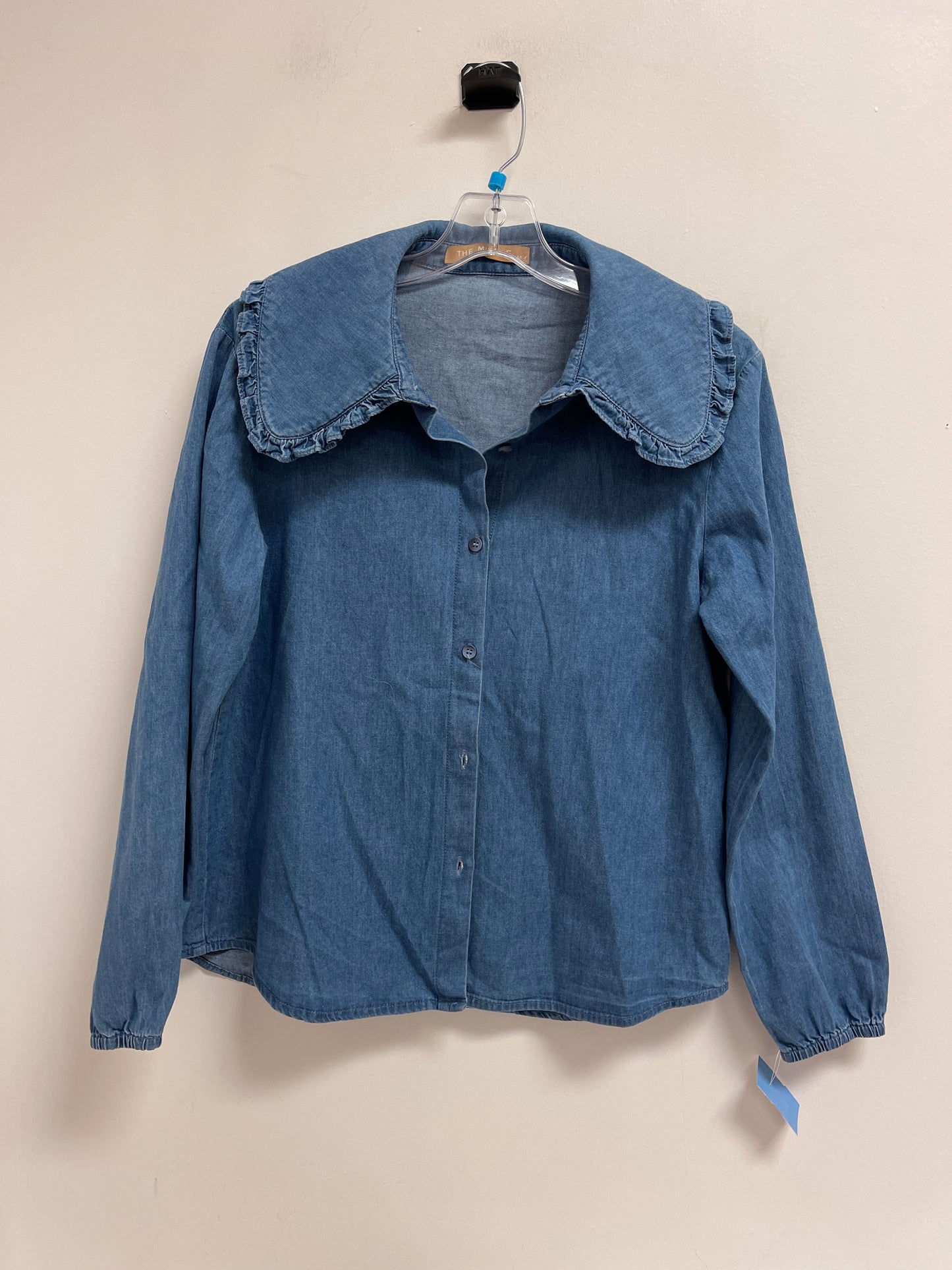 Top Long Sleeve By Clothes Mentor In Blue Denim, Size: M