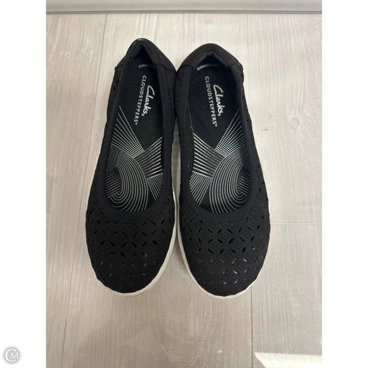 Shoes Flats By Clarks In Black, Size: 5.5