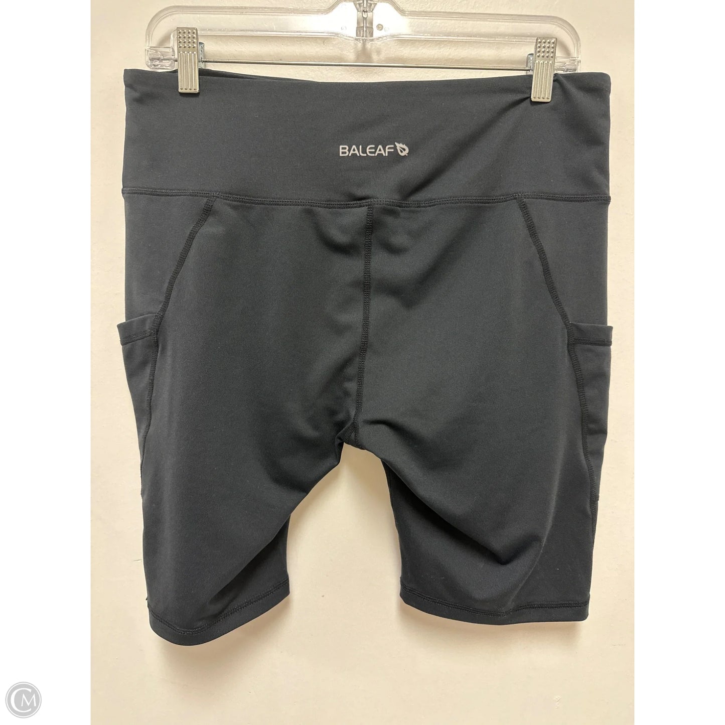 Athletic Shorts By Baleaf In Grey, Size: Xl