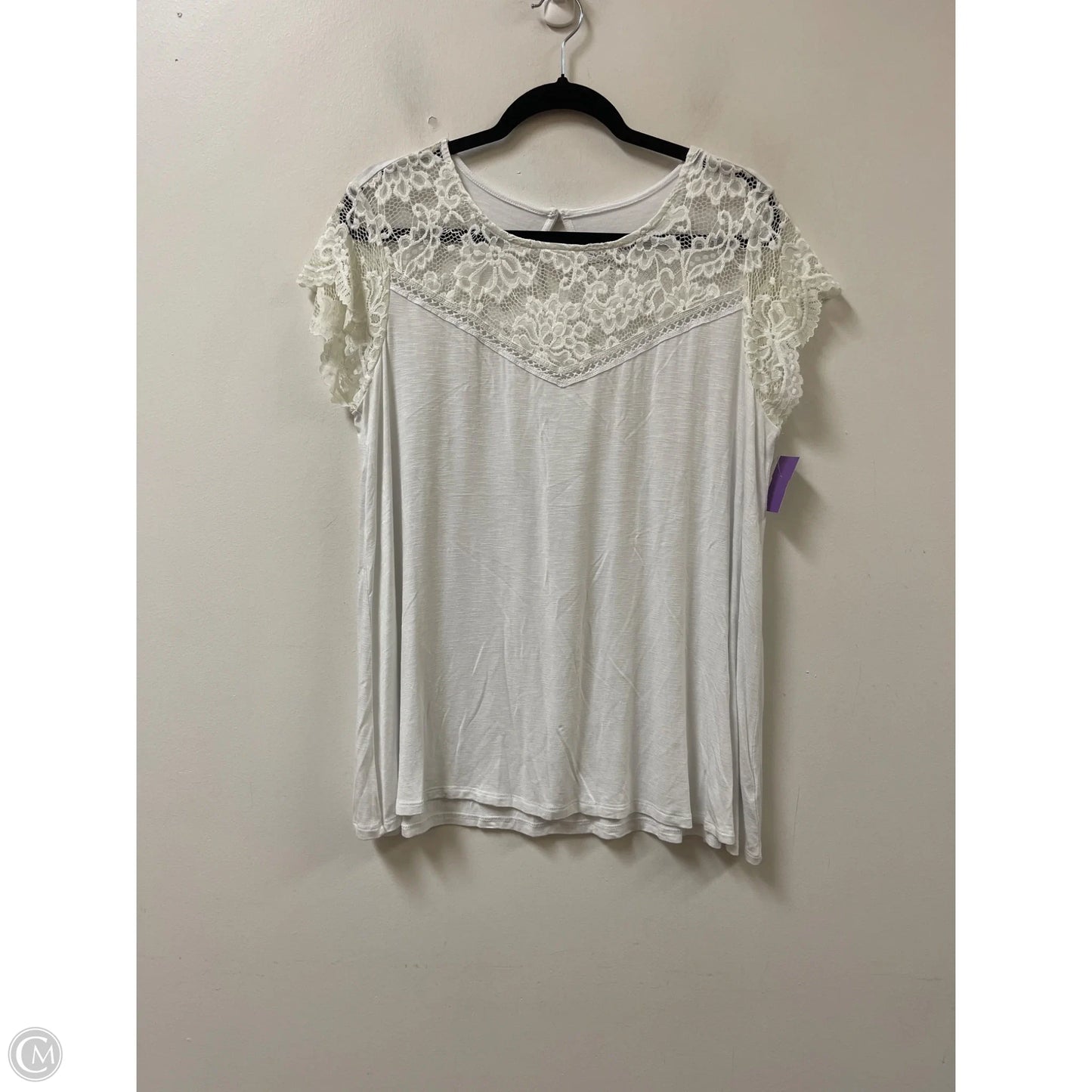 Top Short Sleeve By Torrid In White, Size: 1x