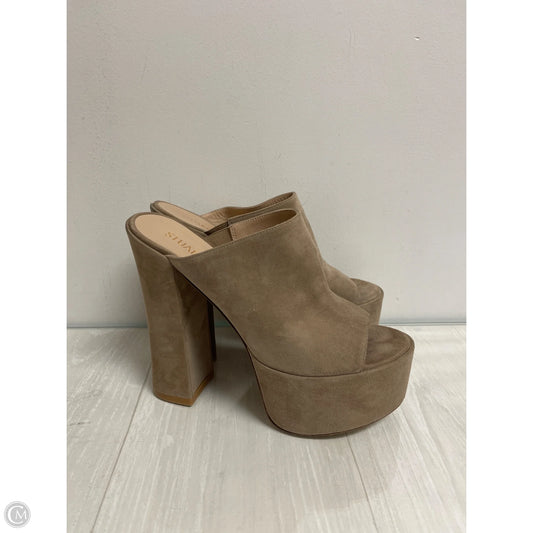 Shoes Designer By Stuart Weitzman In Tan, Size: 9