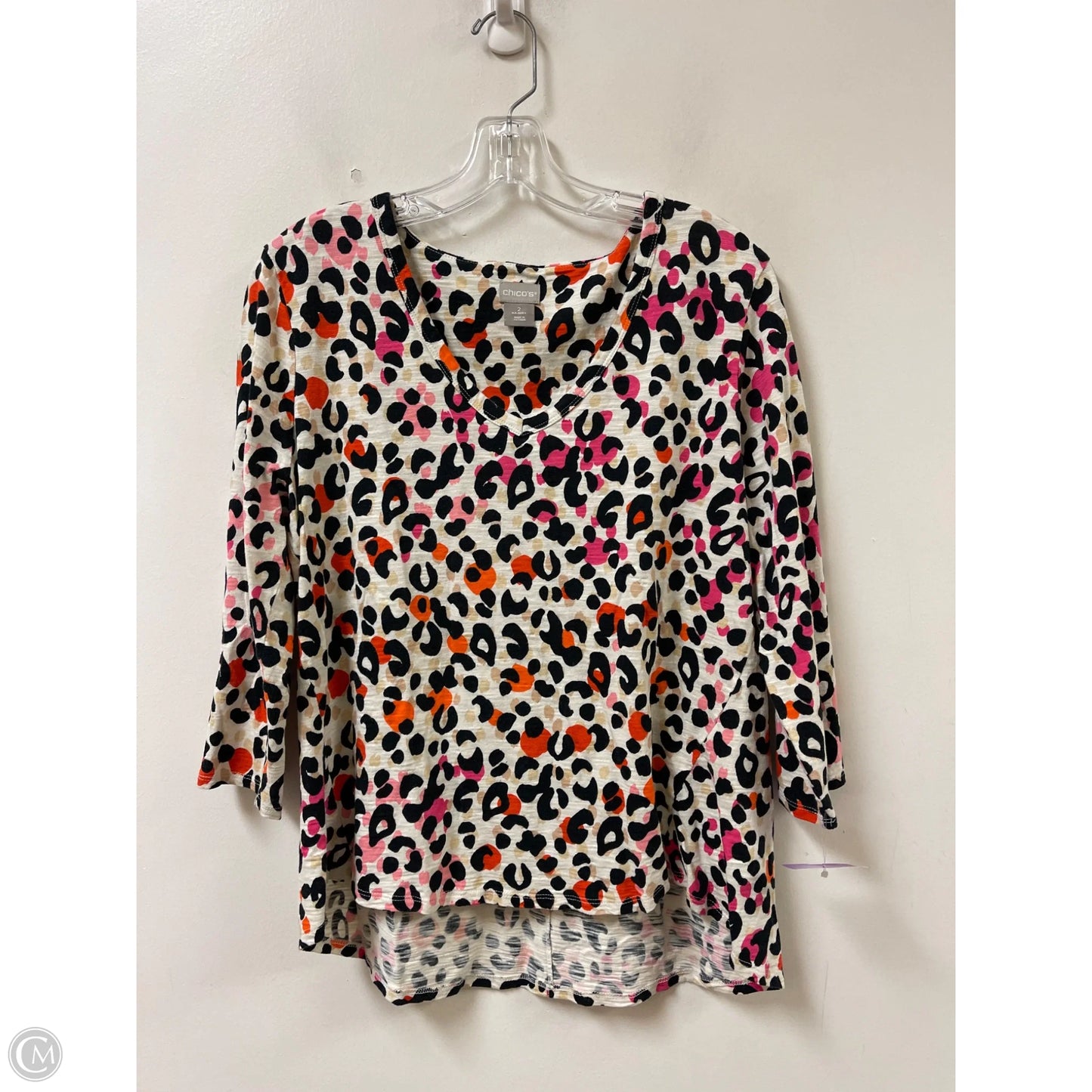 Top 3/4 Sleeve By Chicos In Leopard Print, Size: L