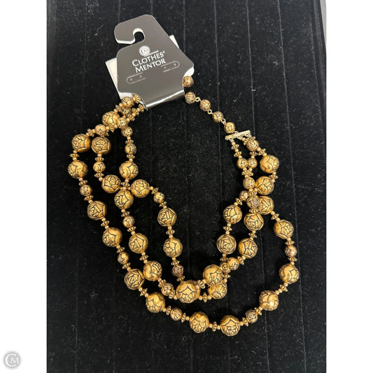 Necklace Layered By Clothes Mentor