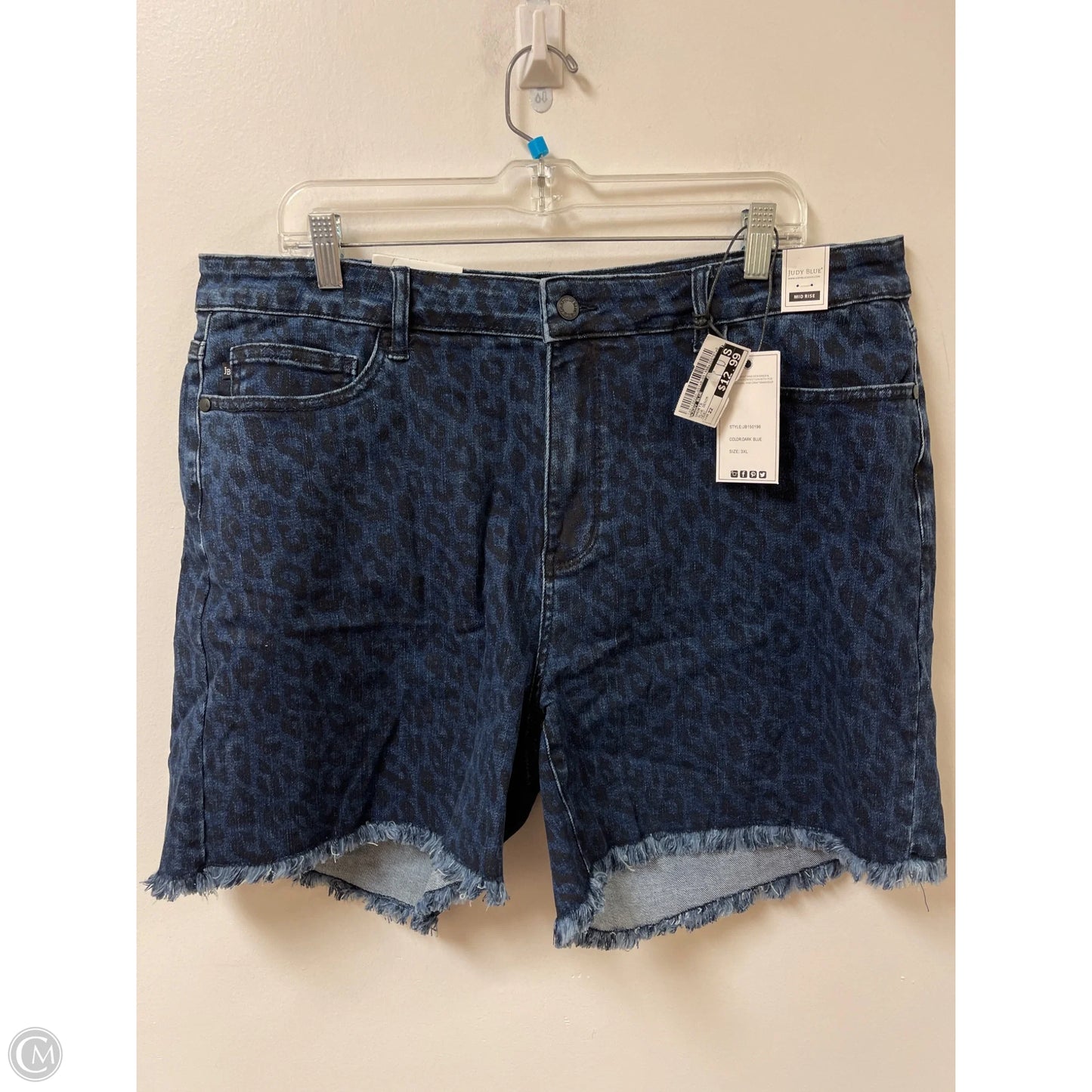 Shorts By Judy Blue In Blue Denim, Size: 22
