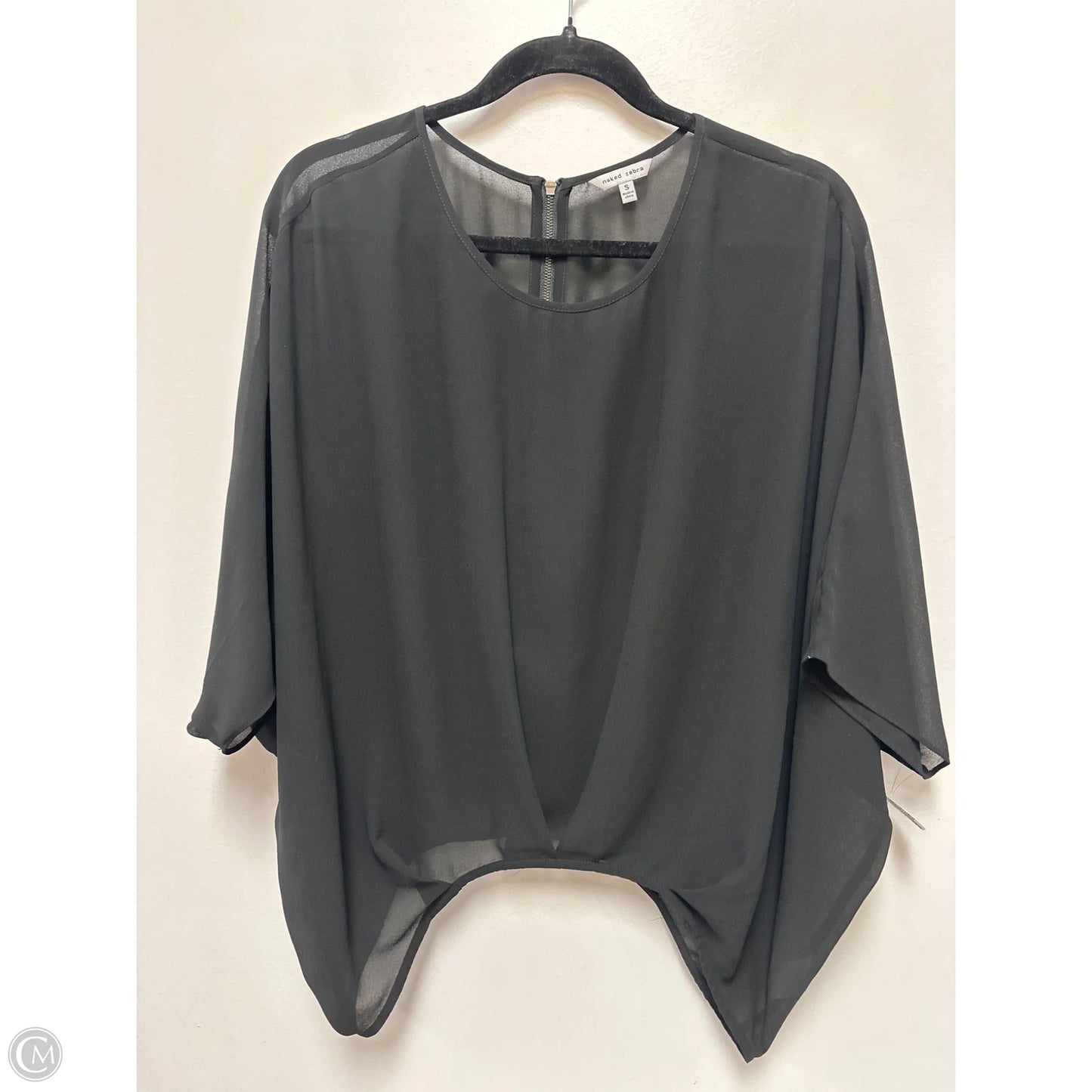 Top Short Sleeve By Naked Zebra In Black, Size: S