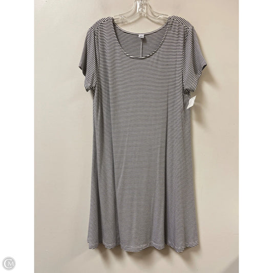 Dress Casual Short By Old Navy In Black & White, Size: L