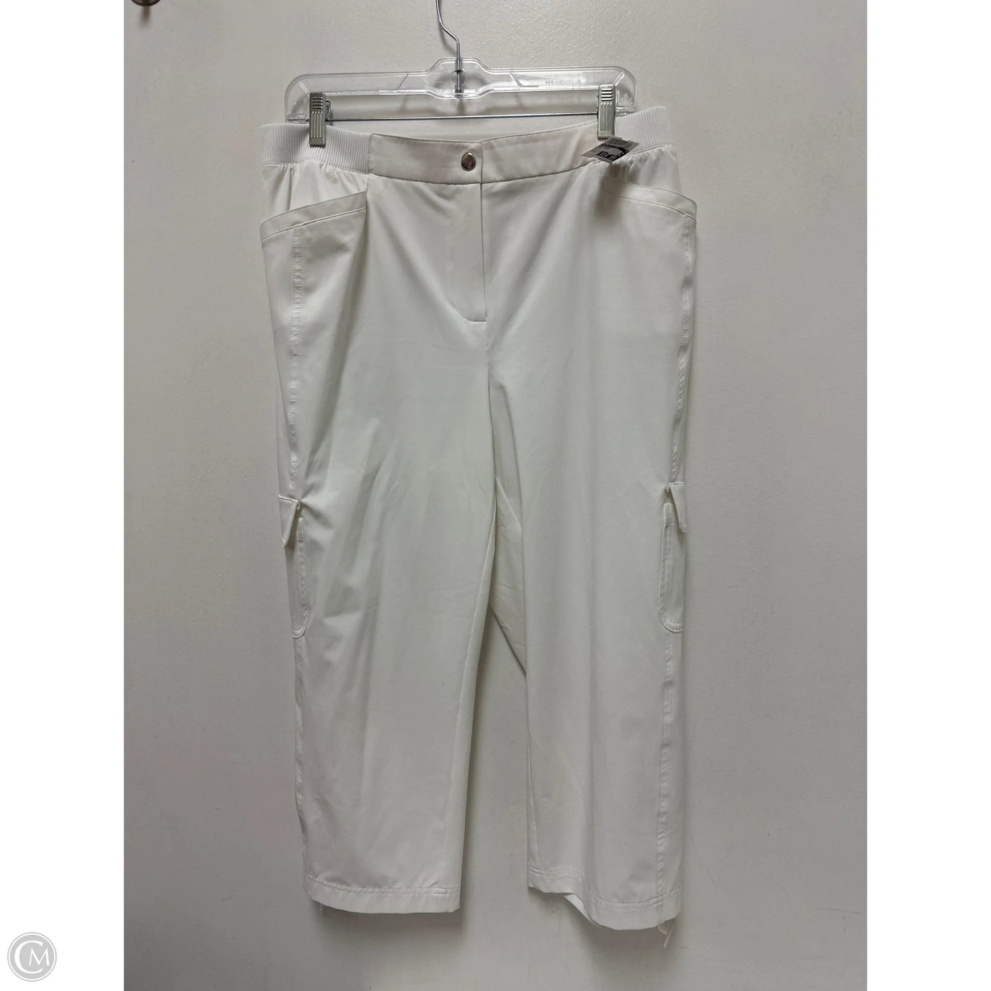 Pants Cropped By Chicos In White, Size: 12