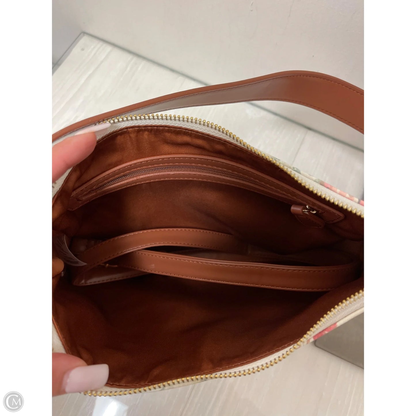 Handbag By Clothes Mentor, Size: Medium