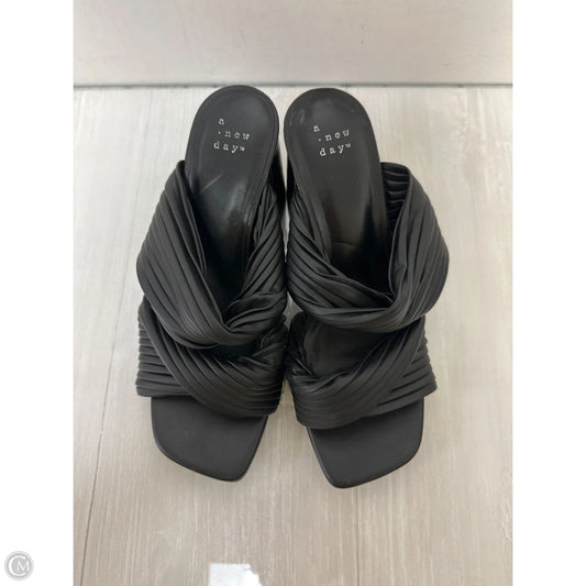 Shoes Heels Block By A New Day In Black, Size: 8
