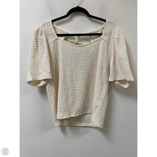 Top Short Sleeve By Davi & Dani In Cream, Size: L