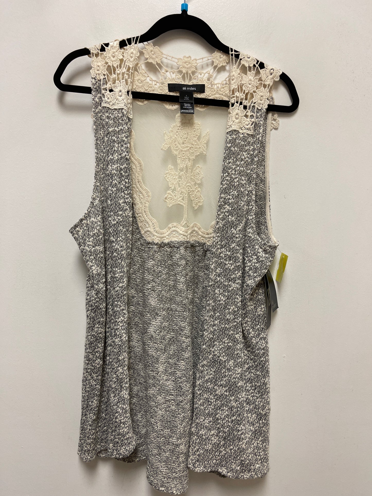 Vest Other By Ali Miles In Blue & Cream, Size: L