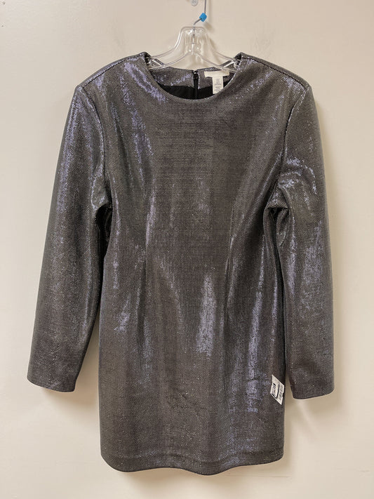 Dress Casual Midi By H&m  Size: M