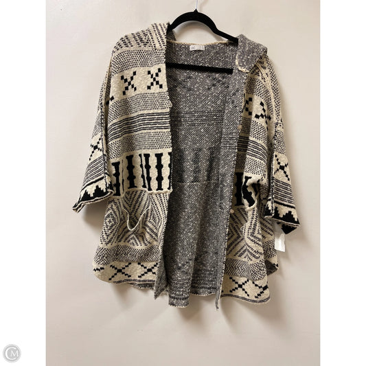 Sweater By Clothes Mentor In Black & Cream, Size: S