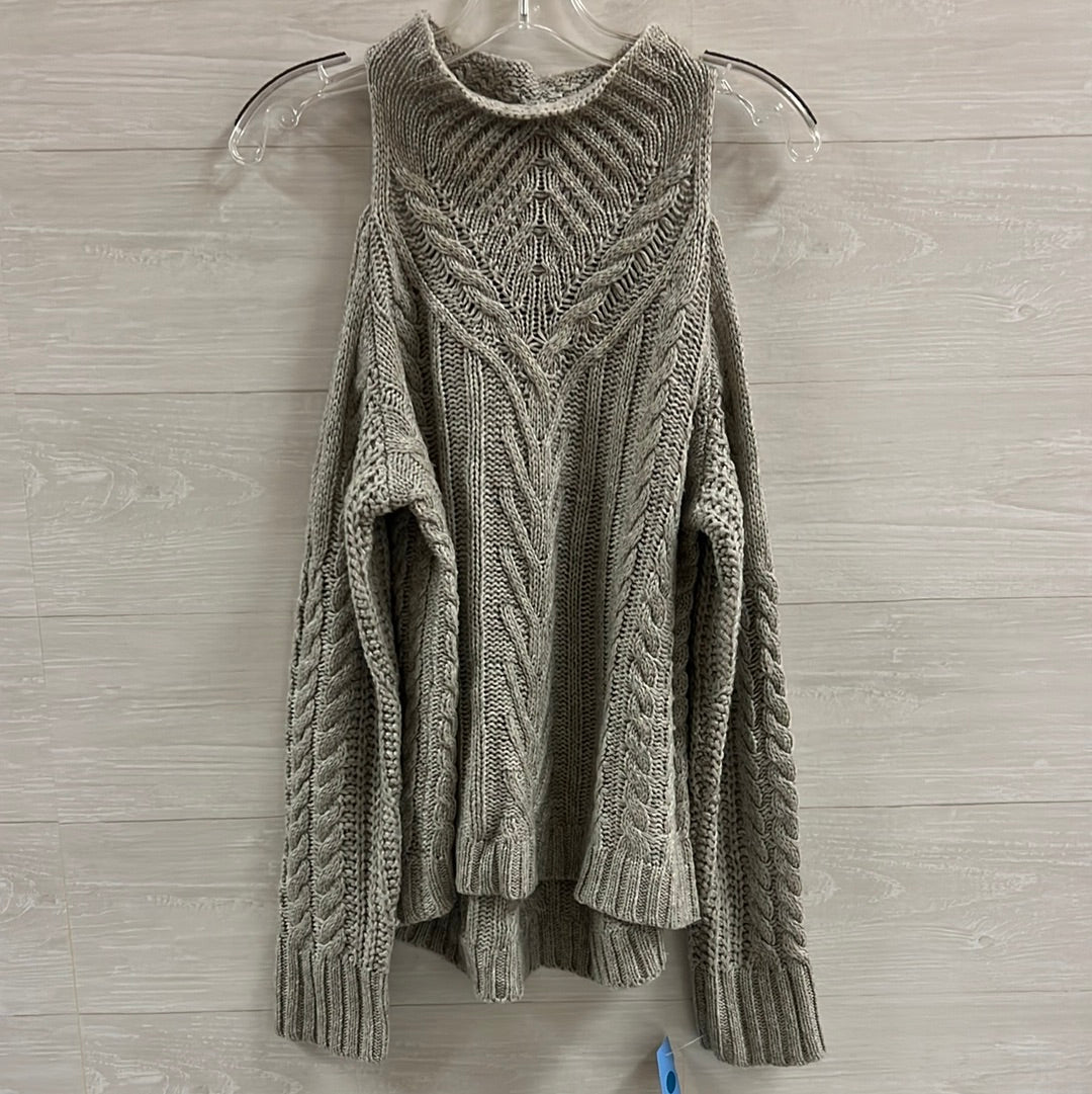 Sweater By Clothes Mentor  Size: S